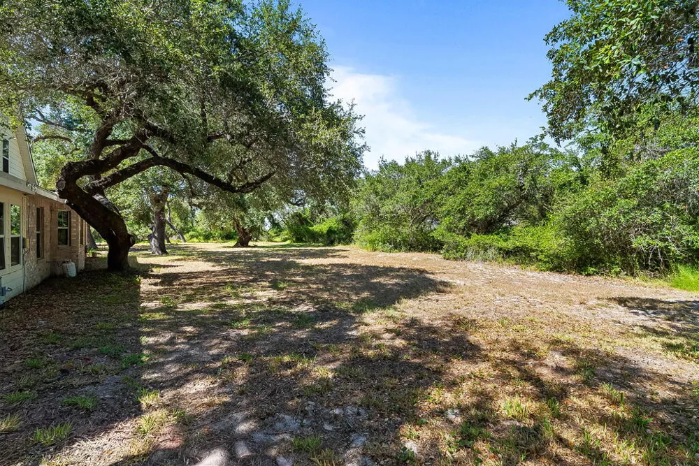 330 Sanctuary Dr. Rockport, TX 78382