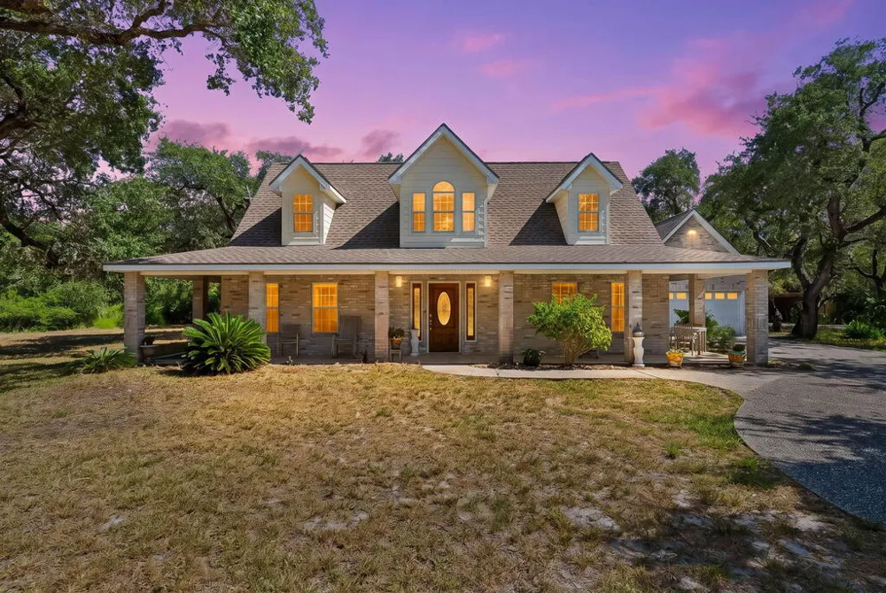 330 Sanctuary Dr. Rockport, TX 78382