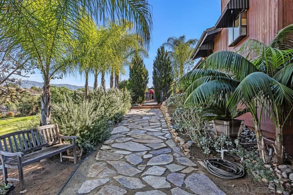 30830 Ranch Creek Valley Center, CA 92082