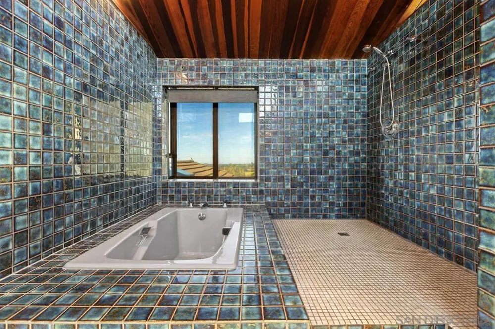 30830 Ranch Creek Valley Center, CA 92082