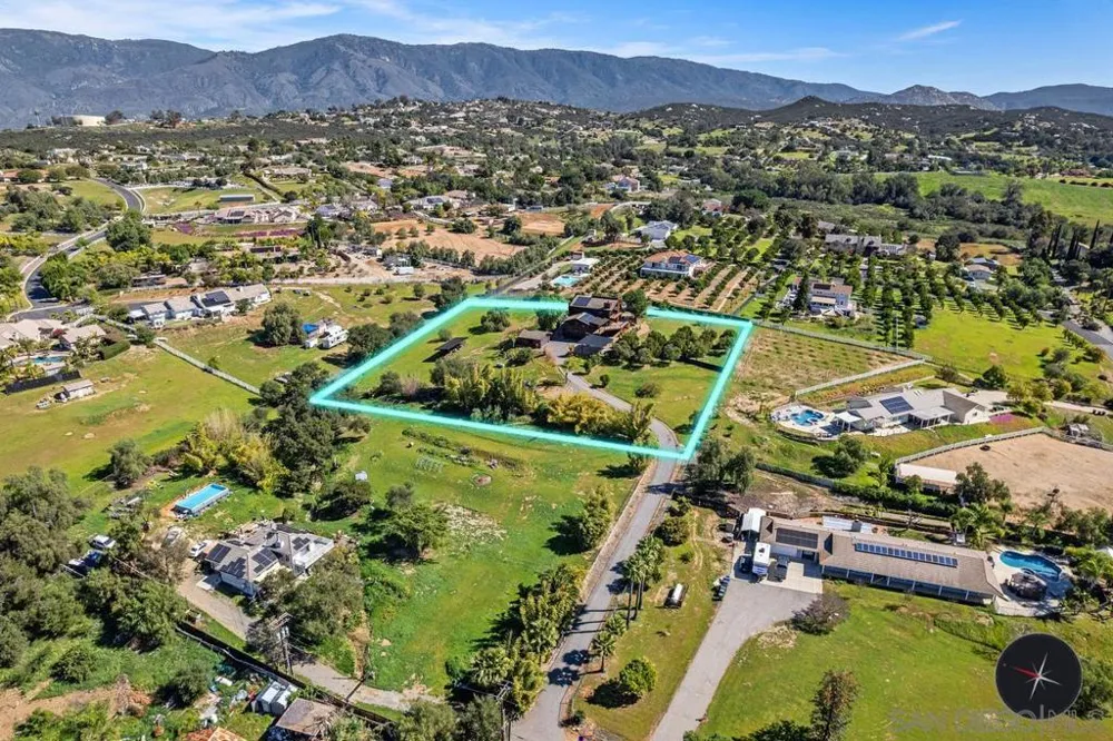 30830 Ranch Creek Valley Center, CA 92082