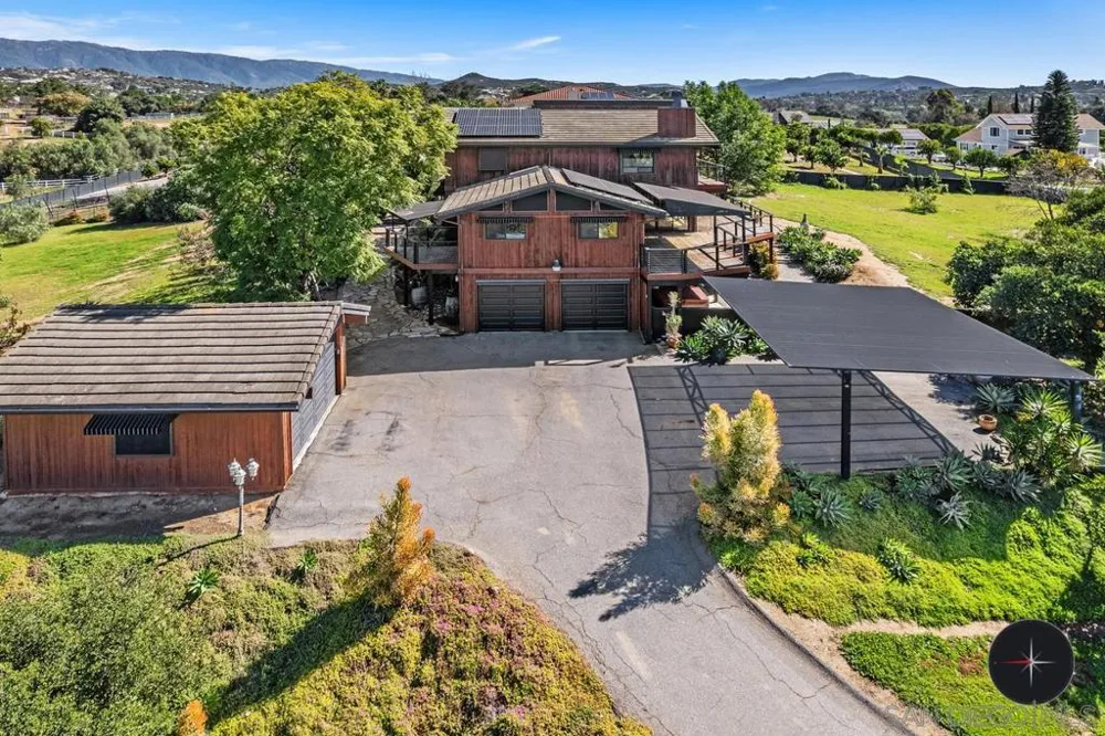 30830 Ranch Creek Valley Center, CA 92082