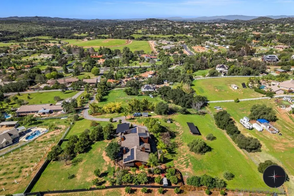 30830 Ranch Creek Valley Center, CA 92082