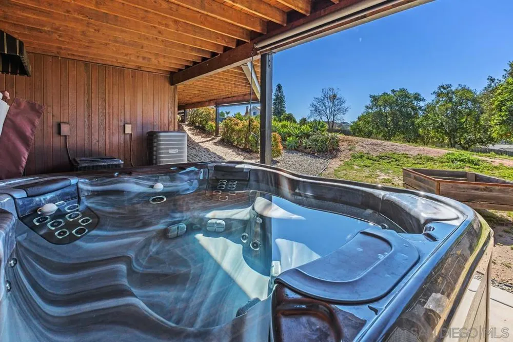 30830 Ranch Creek Valley Center, CA 92082