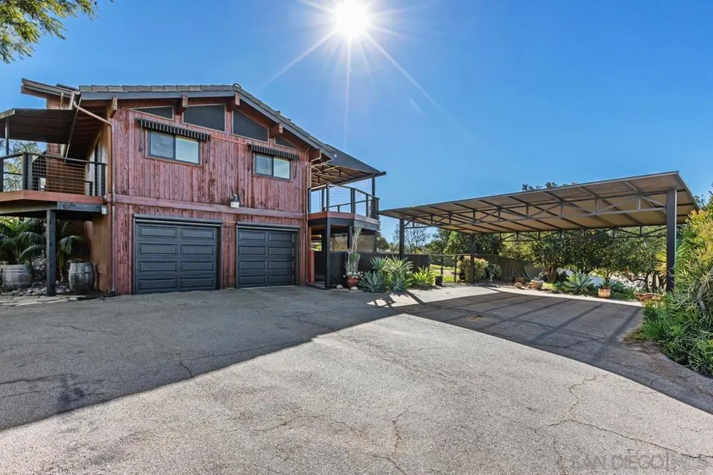 30830 Ranch Creek Valley Center, CA 92082