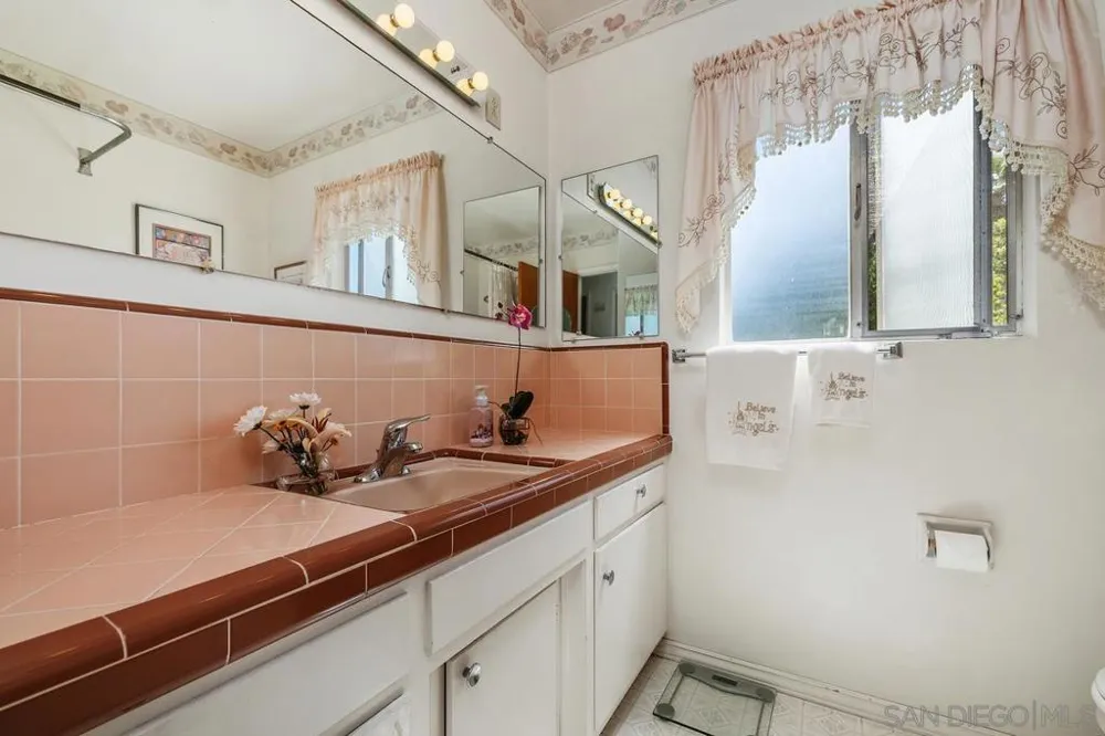 2503 Mulder St Lemon Grove, CA 91945