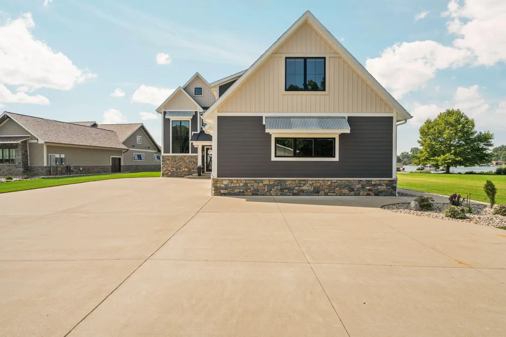 296 Steves Scenic Drive Horton, MI 49246