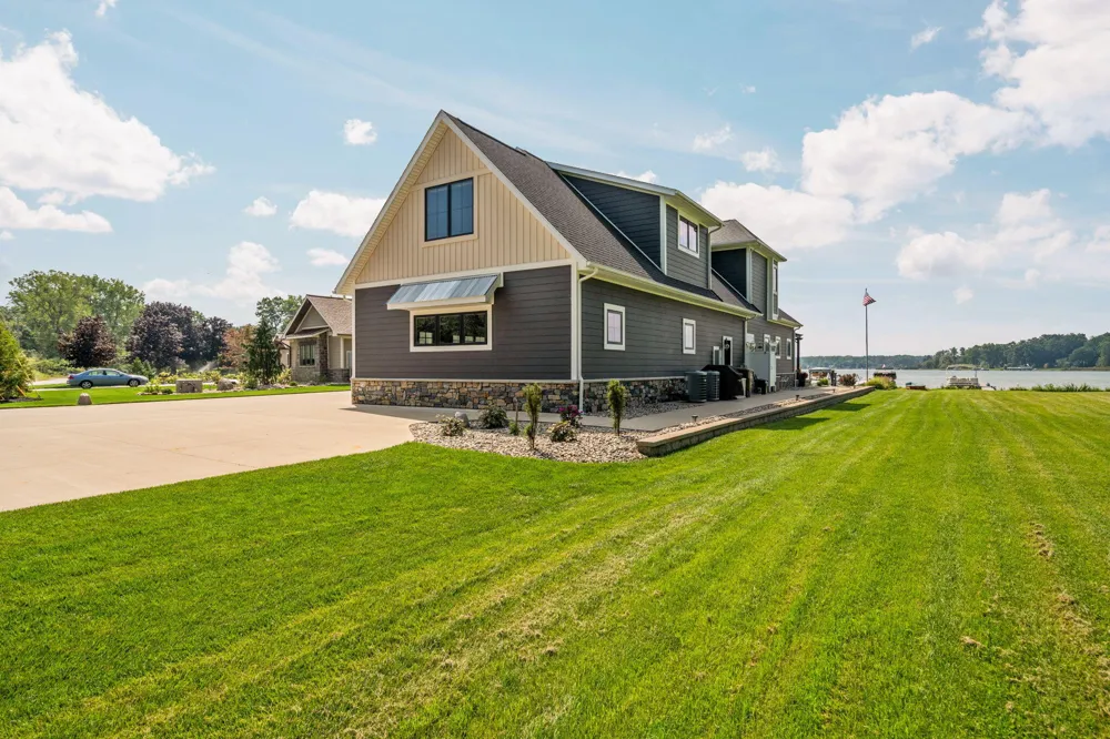 296 Steves Scenic Drive Horton, MI 49246