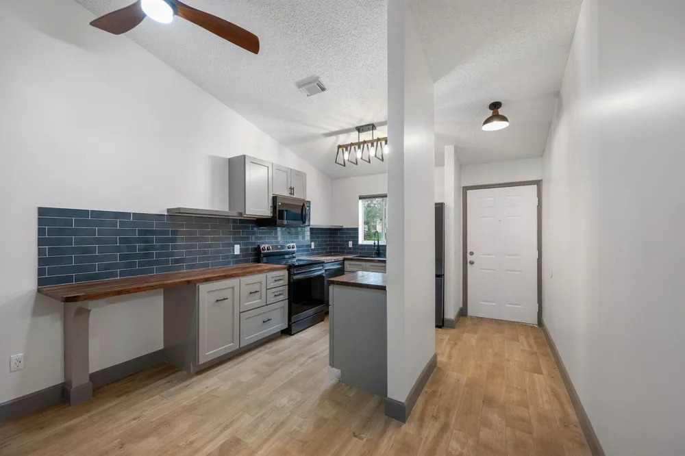 5214 Stacy Street #10 West Palm Beach, FL 33417