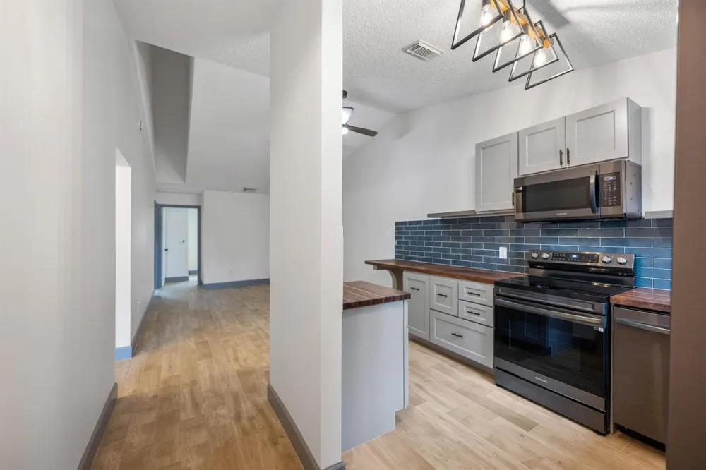 5214 Stacy Street #10 West Palm Beach, FL 33417