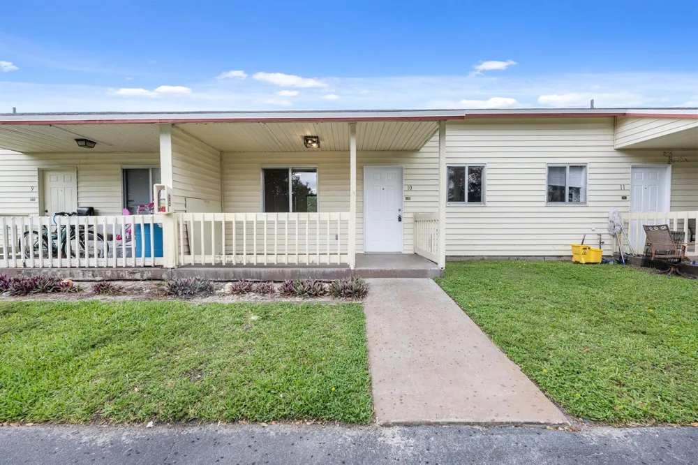 5214 Stacy Street #10 West Palm Beach, FL 33417