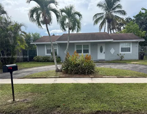 717 SW 79th Ave
