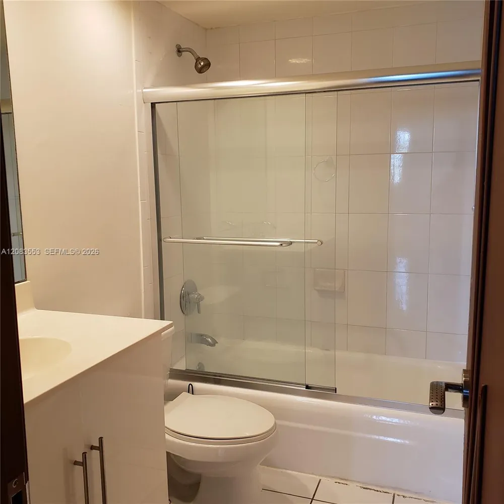 3001 S Ocean Dr #527 Hollywood, FL 33019