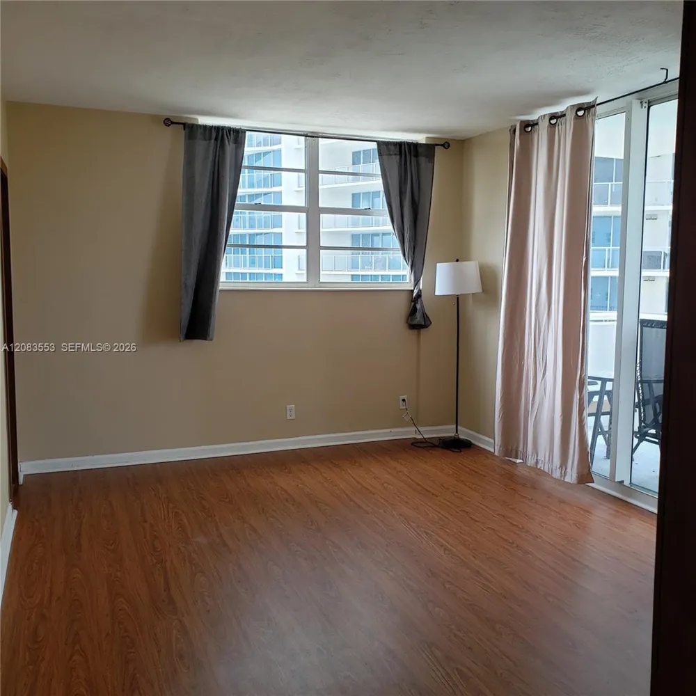 3001 S Ocean Dr #527 Hollywood, FL 33019
