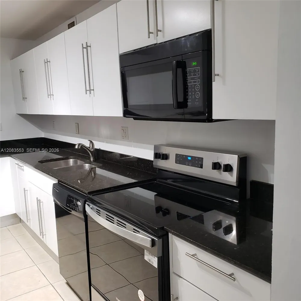 3001 S Ocean Dr #527 Hollywood, FL 33019