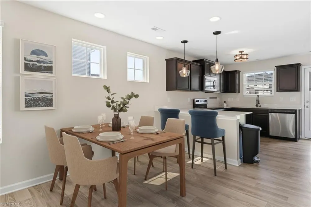 7649 Oliver Park Drive Whitsett, NC 27377