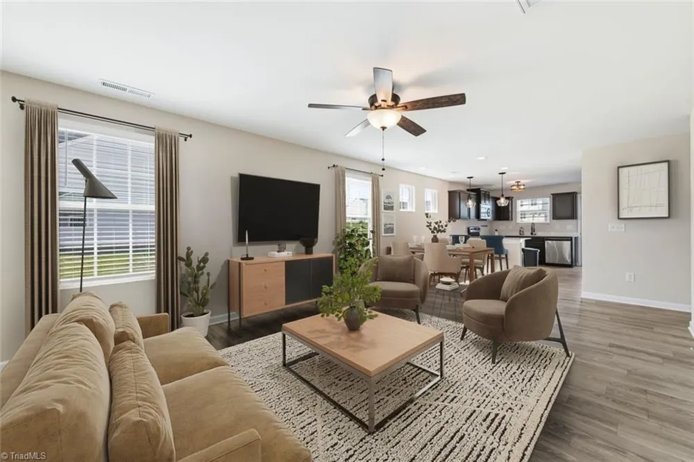 7649 Oliver Park Drive Whitsett, NC 27377