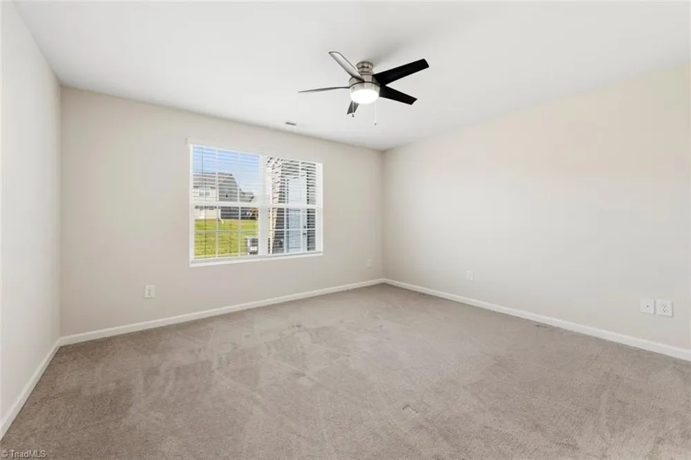 7649 Oliver Park Drive Whitsett, NC 27377