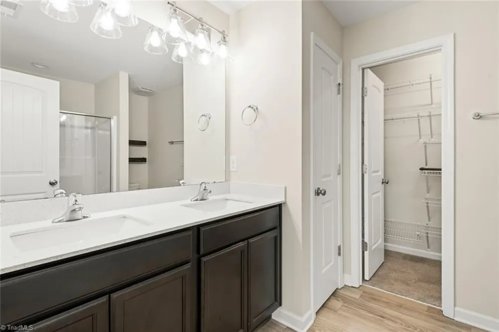 7649 Oliver Park Drive Whitsett, NC 27377
