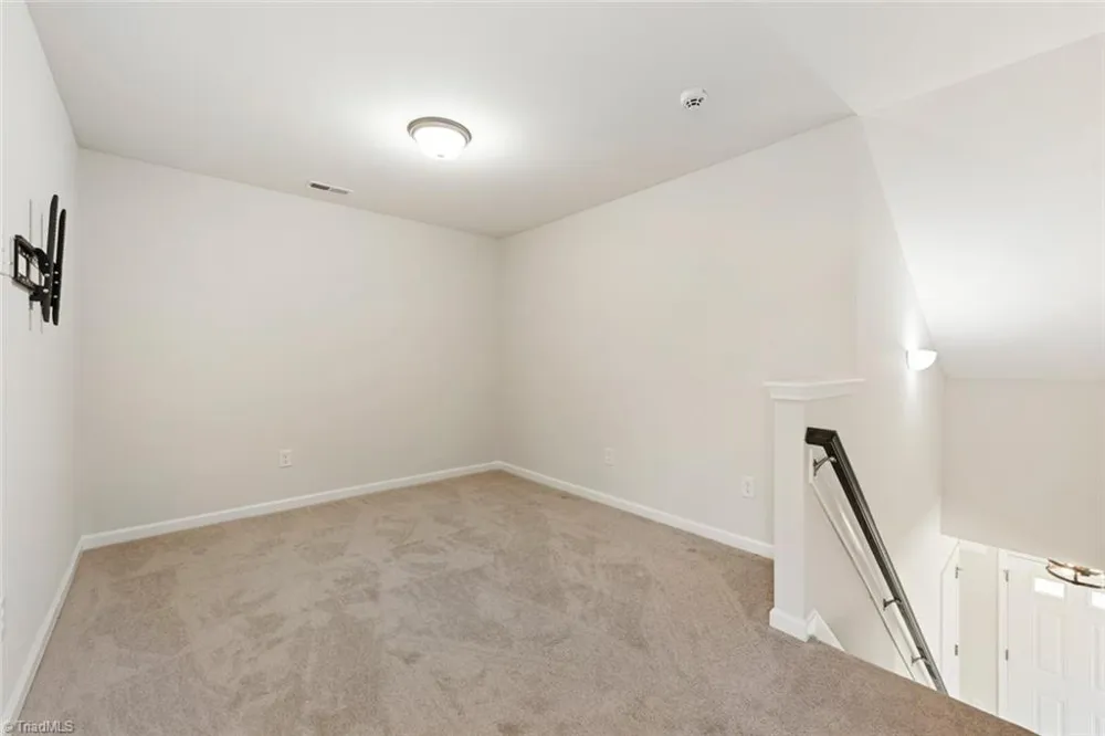 7649 Oliver Park Drive Whitsett, NC 27377