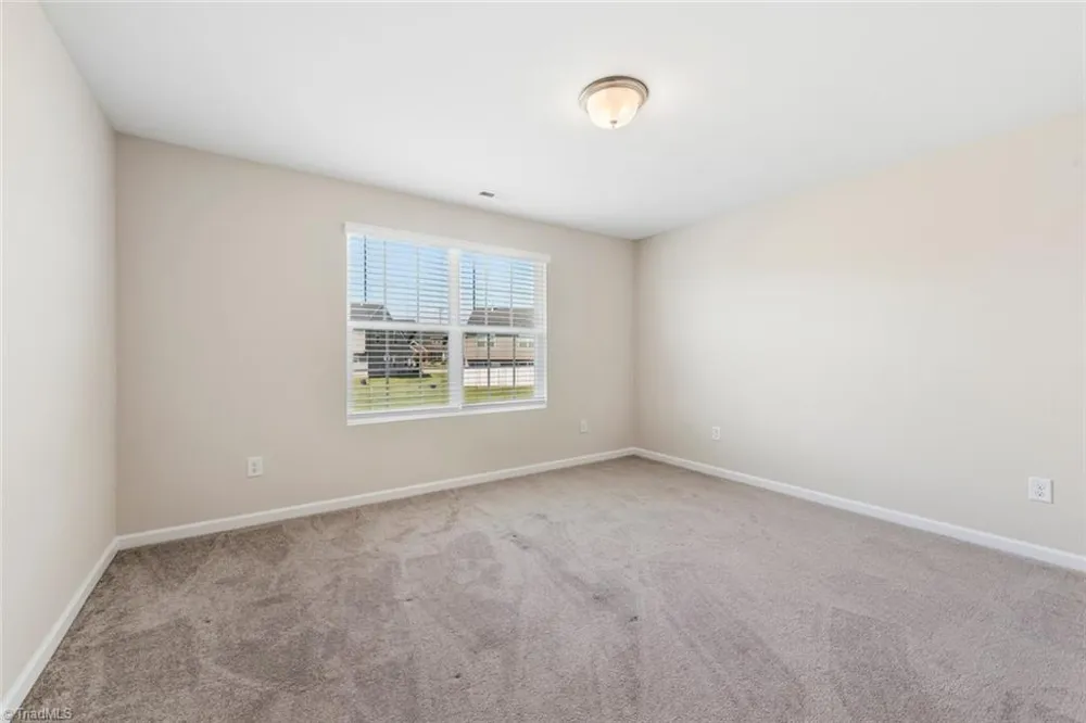 7649 Oliver Park Drive Whitsett, NC 27377