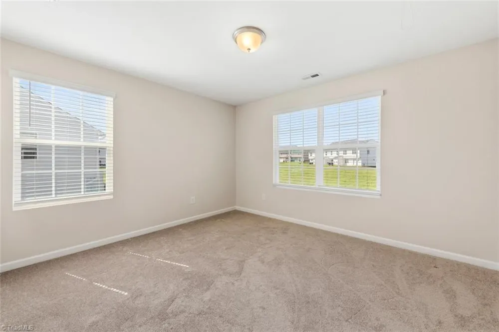 7649 Oliver Park Drive Whitsett, NC 27377