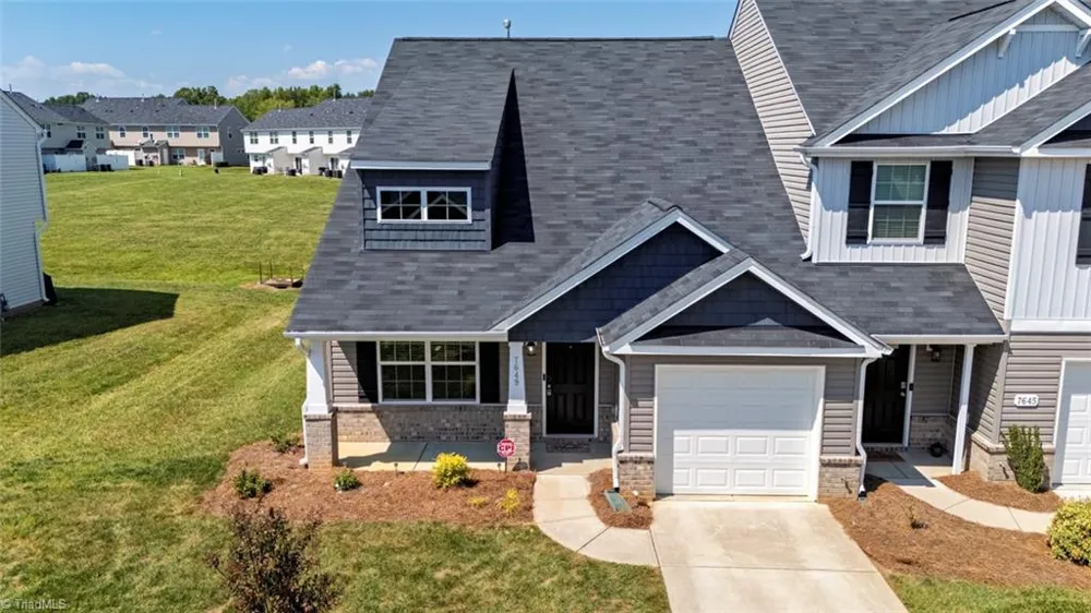 7649 Oliver Park Drive Whitsett, NC 27377