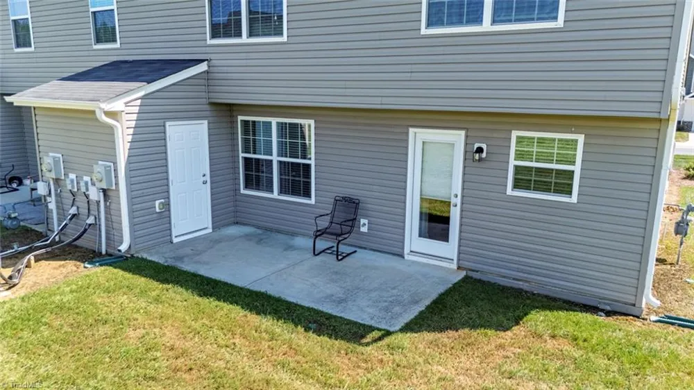 7649 Oliver Park Drive Whitsett, NC 27377