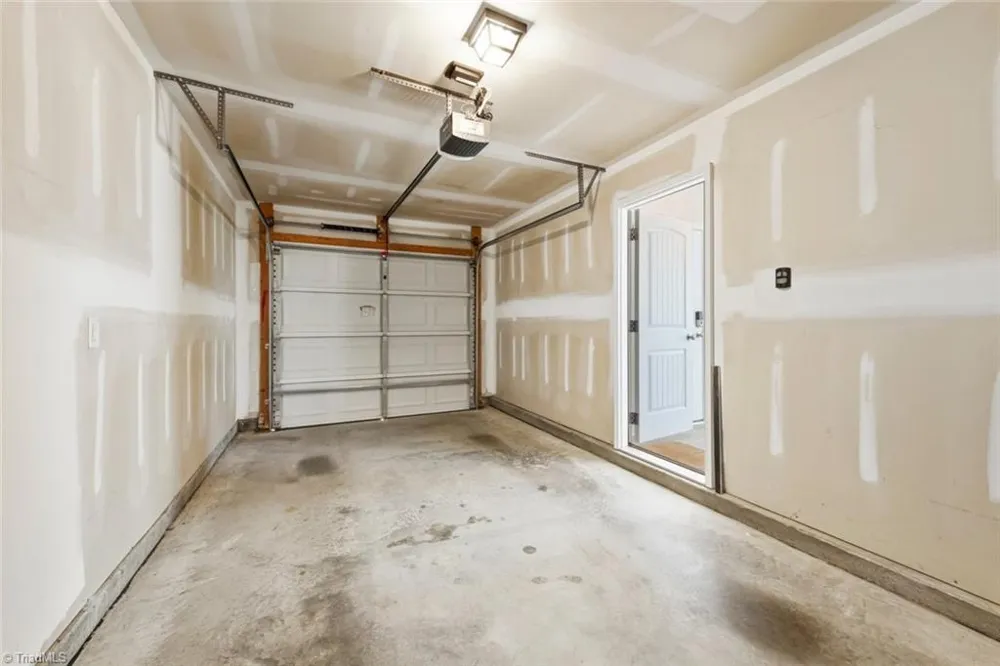 7649 Oliver Park Drive Whitsett, NC 27377