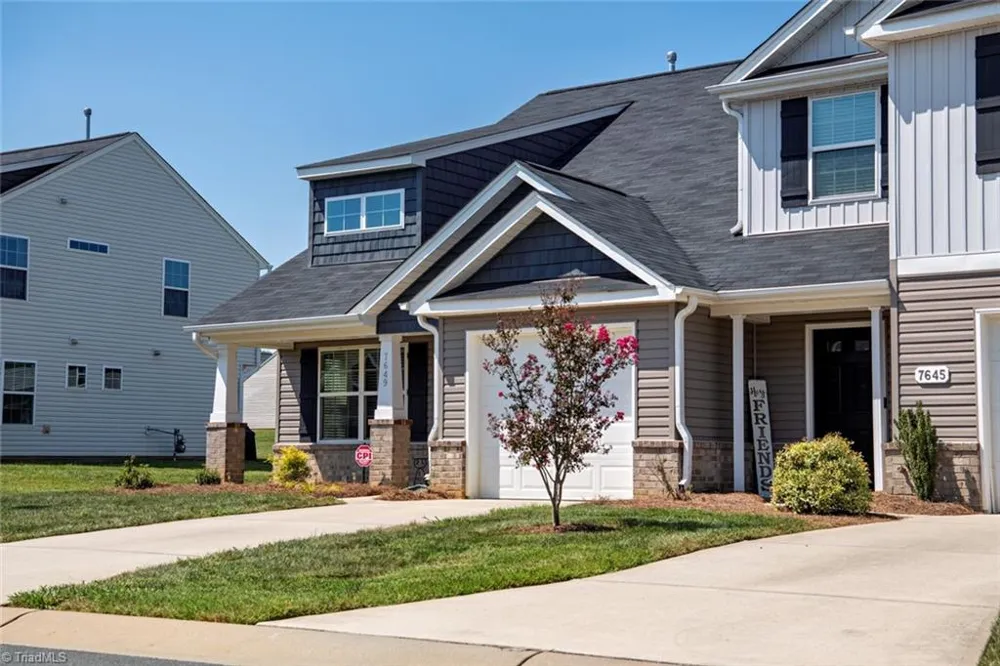 7649 Oliver Park Drive Whitsett, NC 27377