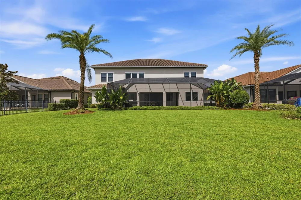 18615 RUE BEAUVAIS Lutz, FL 33558