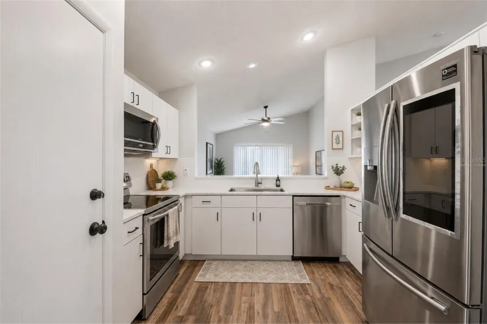 1114 BLOOMINGDALE DRIVE Davenport, FL 33897