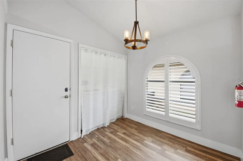 1114 BLOOMINGDALE DRIVE Davenport, FL 33897