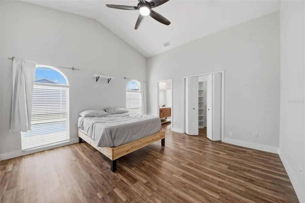 1114 BLOOMINGDALE DRIVE Davenport, FL 33897