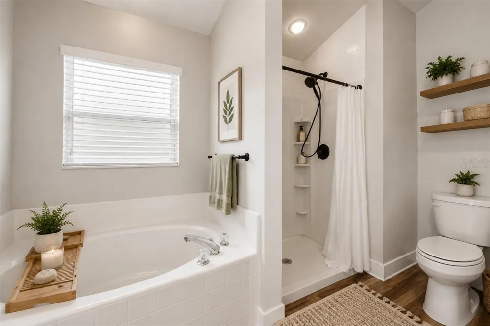 1114 BLOOMINGDALE DRIVE Davenport, FL 33897