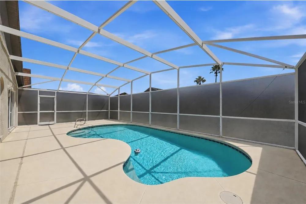 1114 BLOOMINGDALE DRIVE Davenport, FL 33897