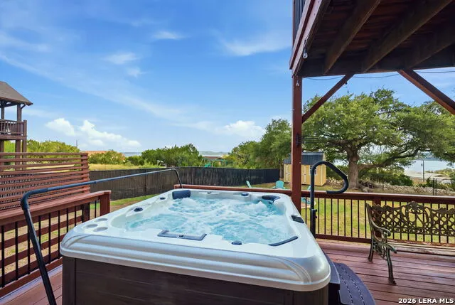 866 Artillery Dr Canyon Lake, TX 78133