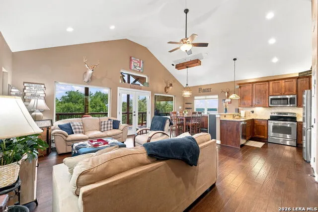 866 Artillery Dr Canyon Lake, TX 78133