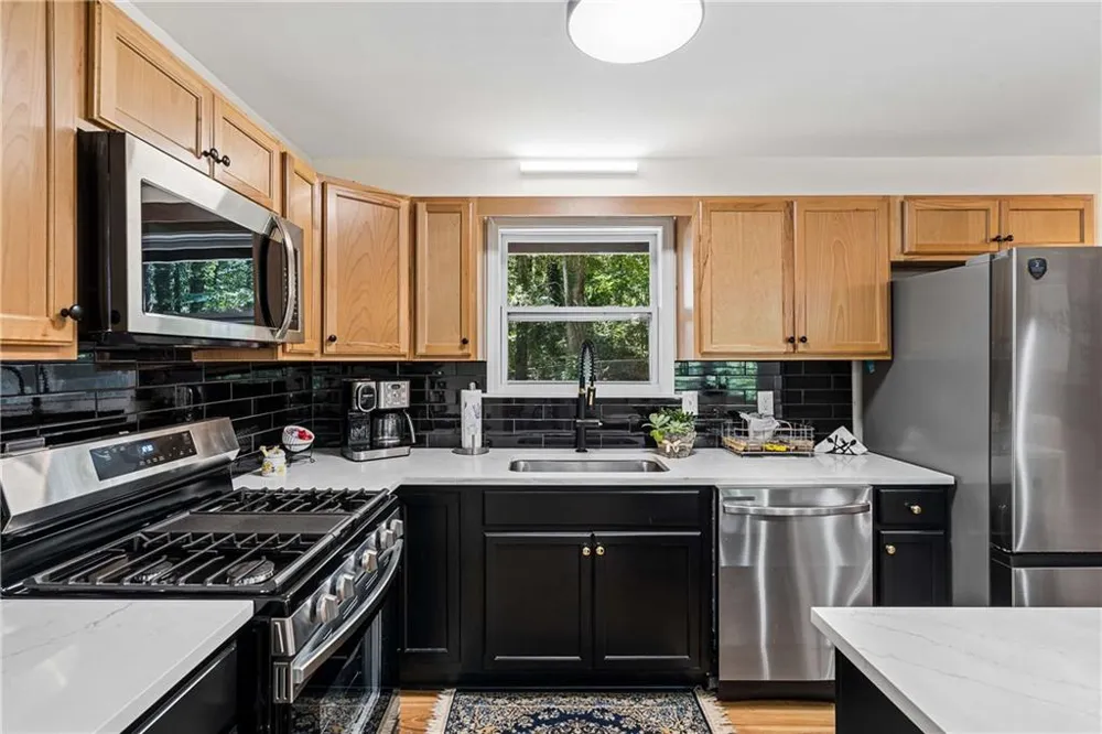 158 Longview Road Stockbridge, GA 30281
