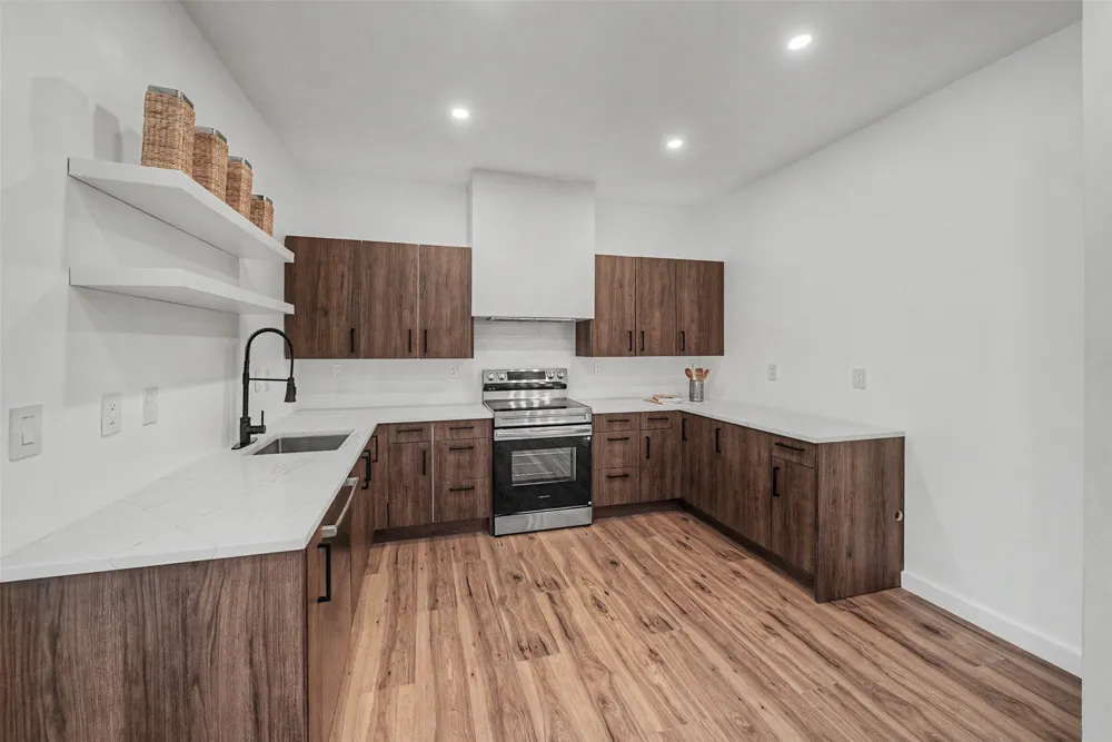 802 Azalia Drive Lewisville, TX 75067