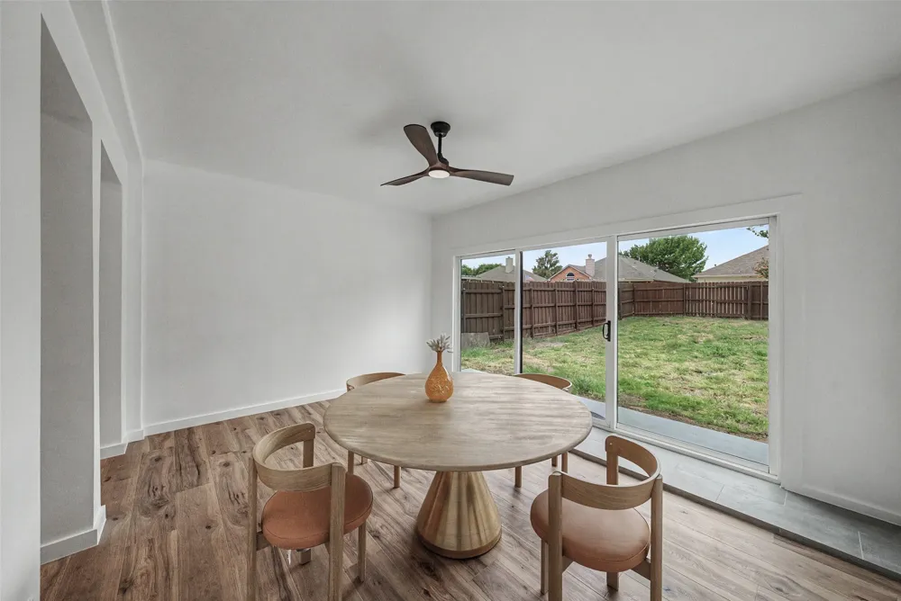 802 Azalia Drive Lewisville, TX 75067
