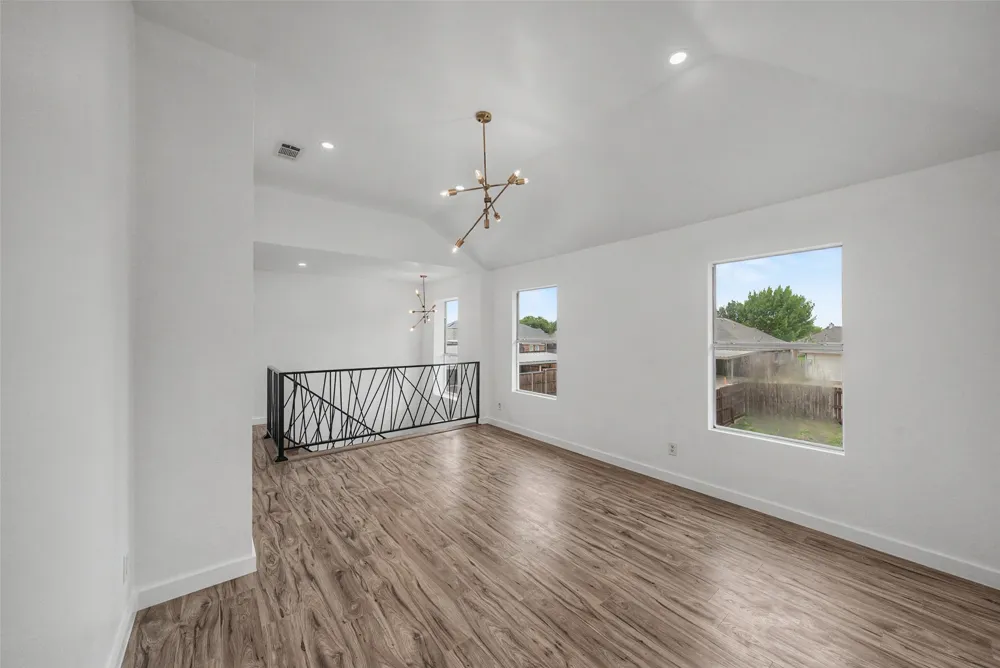 802 Azalia Drive Lewisville, TX 75067