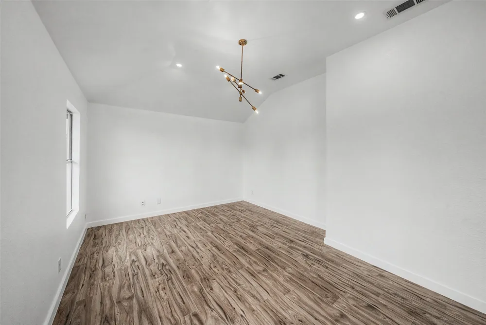 802 Azalia Drive Lewisville, TX 75067