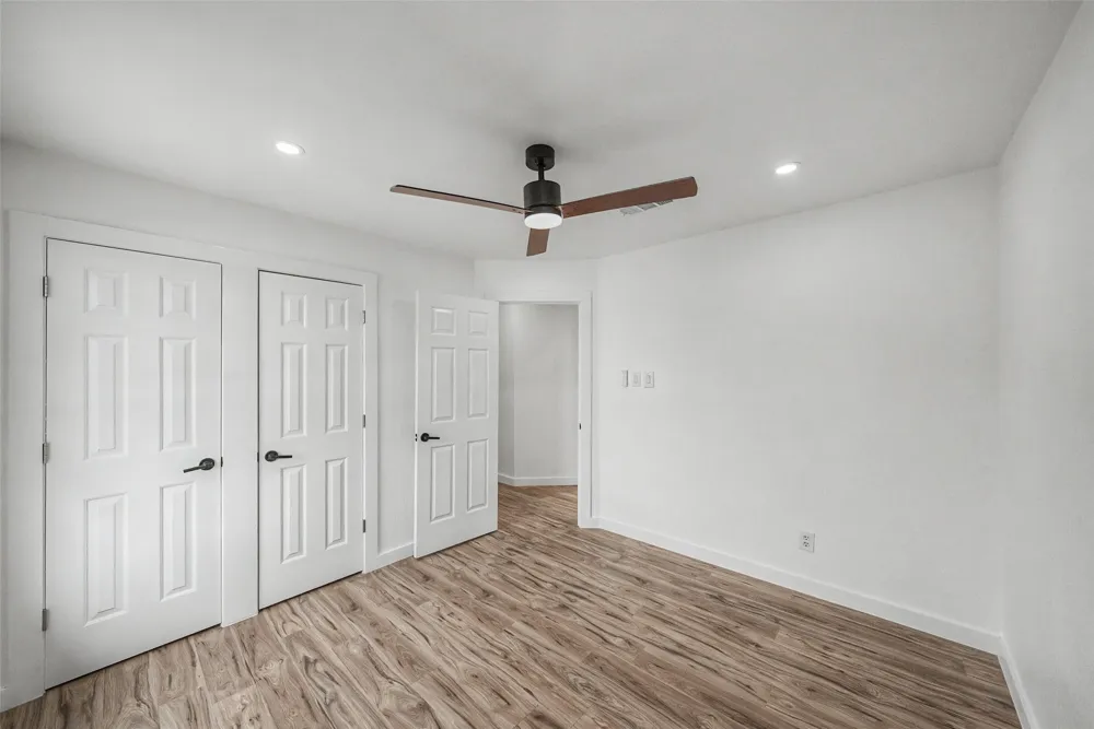 802 Azalia Drive Lewisville, TX 75067