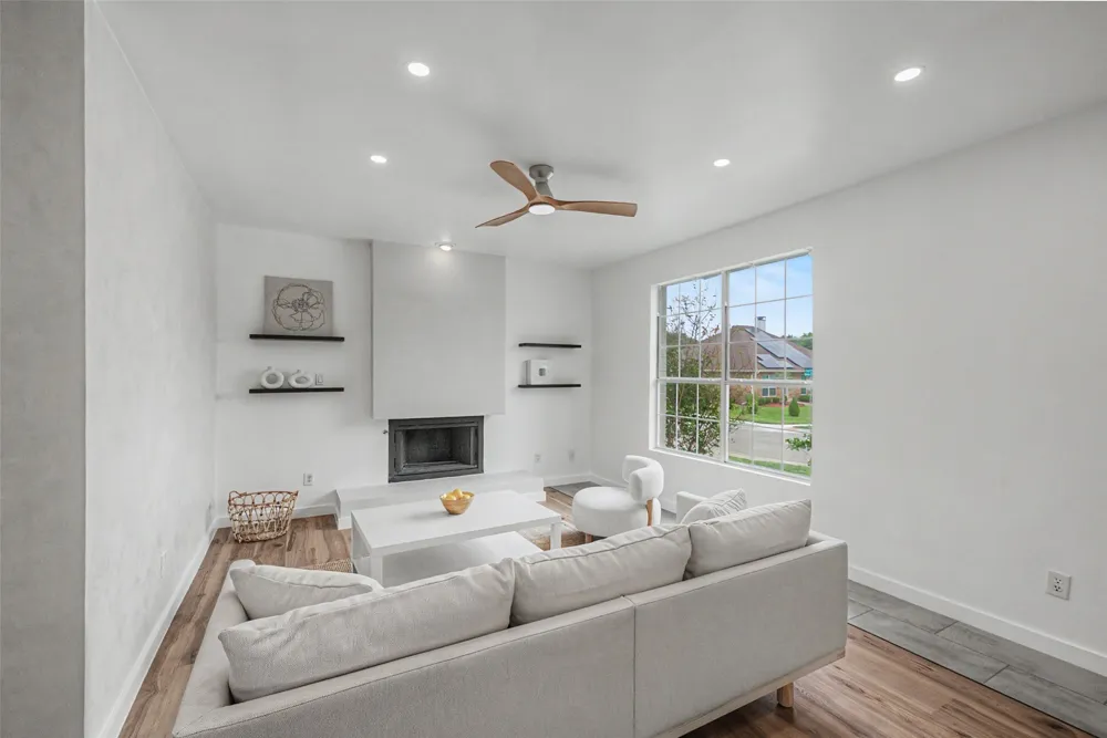 802 Azalia Drive Lewisville, TX 75067