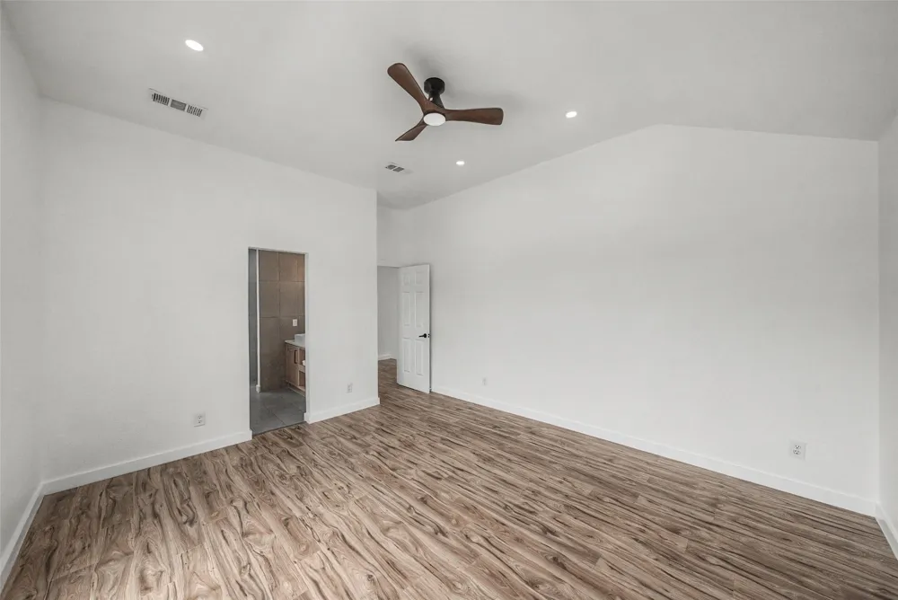 802 Azalia Drive Lewisville, TX 75067
