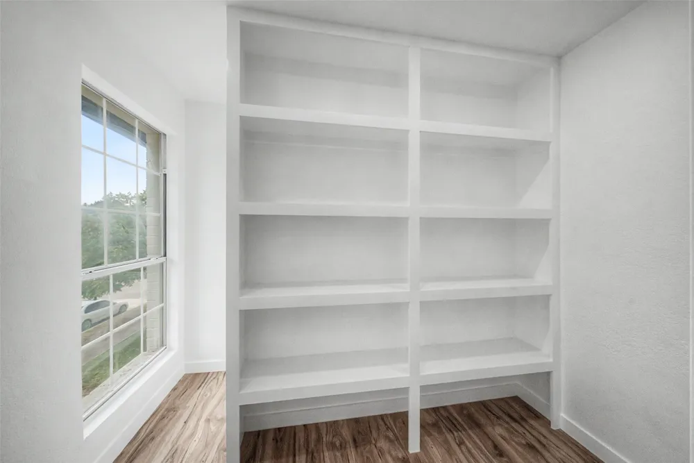 802 Azalia Drive Lewisville, TX 75067