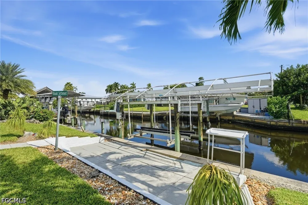 Edgemere Drive Fort Myers, FL 33919