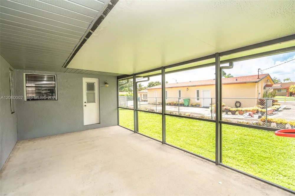 1830 SW 96th Ave Miramar, FL 33025