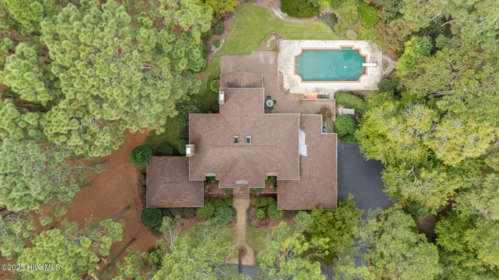 35 Lake Dornoch Drive Pinehurst, NC 28374